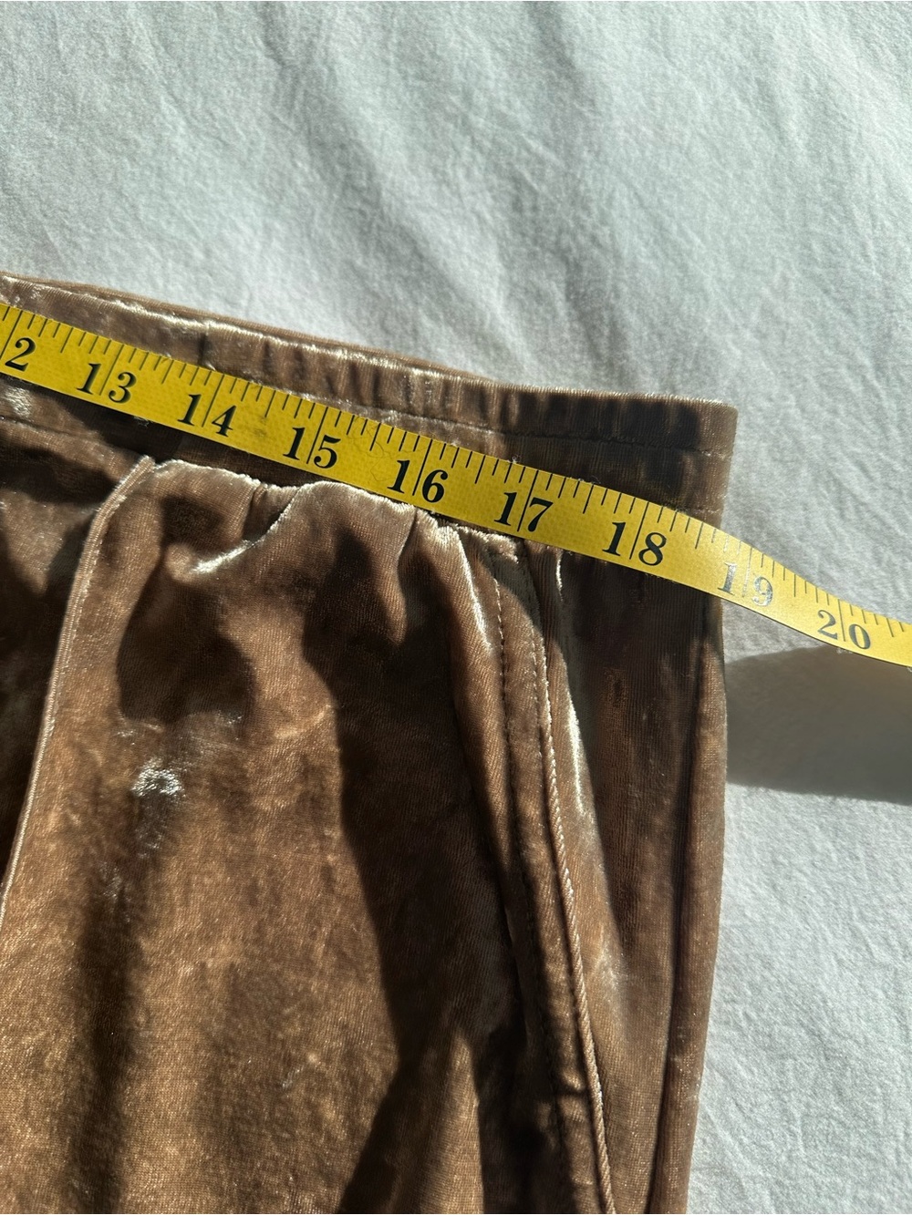 Serra champagne-gold crushed velvet pants, size 14 - Picture 5 of 12